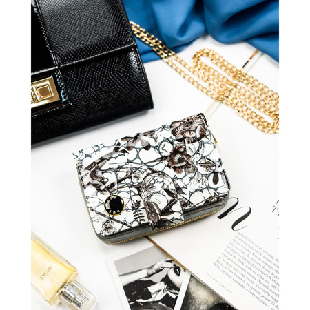 Schwarze Damen Geldbörse aus Leder mit RFID-Schutz, Druckknopf und Reißverschluss – Peterson