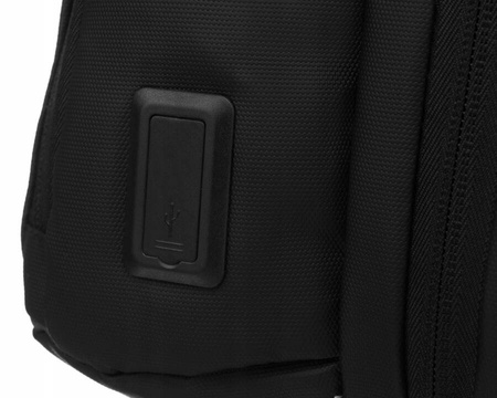 Großer Rucksack mit USB-Anschluss und Laptopfach – Peterson