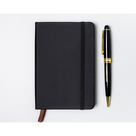 Schwarzes Notizbuch im A6-Format, liniert – Peterson