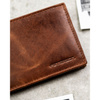 Hellbraune Herren-Geldbörse aus Leder ohne äußeren Verschluss – Peterson