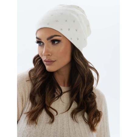 Warme Damen Beanie Mütze mit Kristallen – Peterson