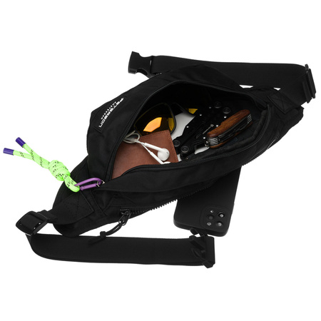 Sportliche, geräumige Gürteltasche aus Polyester in Schwarz - Peterson