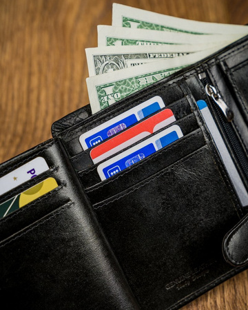 Schwarze Herren Geldbörse aus Echtleder – Forever Young®