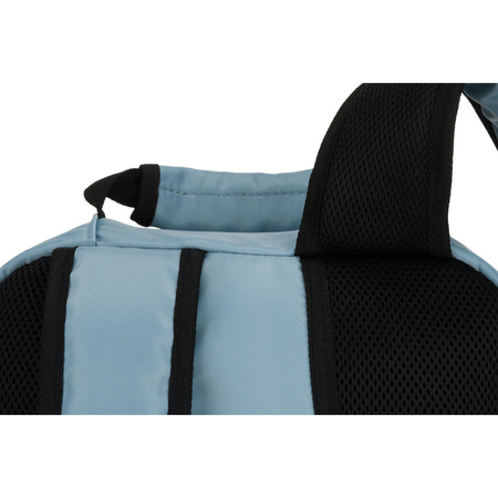 Reise-Rucksack in Blau, zweifach unterteilt und an verstellbaren Schultergurten aufgehängt – Peterson