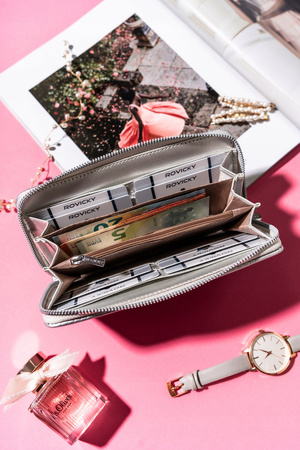 Große, gesteppte Damen Federmäppchen-Geldbörse mit Reißverschluss – Rovicky