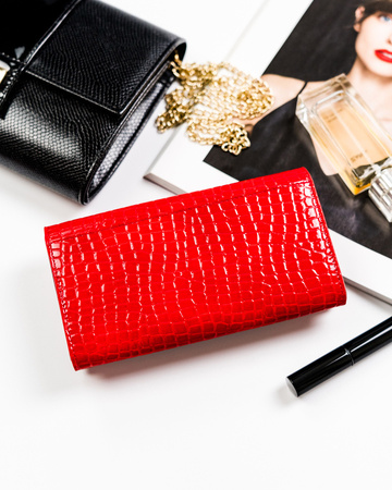 Lackierte Damen Geldbörse mit Croco-Muster – Peterson