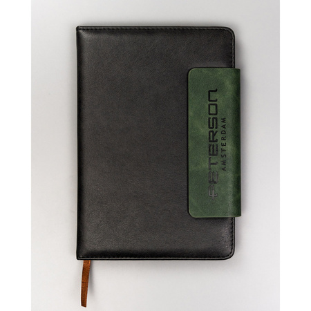 Schwarz-grünes Notizbuch im A5-Format mit Magnetverschluss, liniert – Peterson
