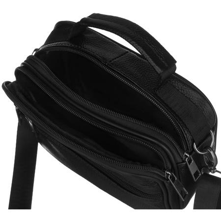 Herren-Umhängetasche aus Naturleder in Schwarz, aufgehängt an einem abnehmbaren Gürtel - Rovicky