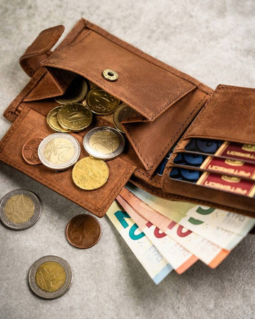 Geschenkset: Kleine Herren Geldbörse aus Leder und Schlüsselanhänger – Peterson