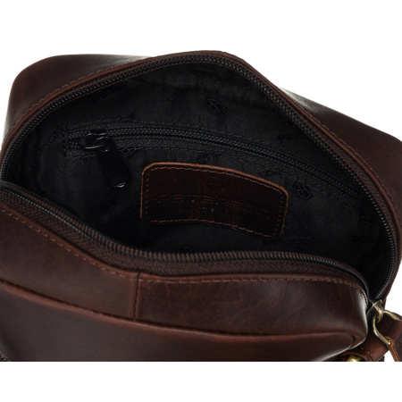 Crossbody Herren Tasche aus glattem Echtleder – Peterson