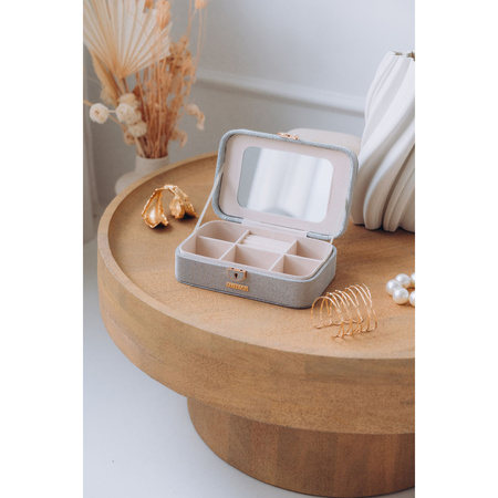 Graue, elegante Schmuckschatulle mit Schlüsselverschluss – Peterson