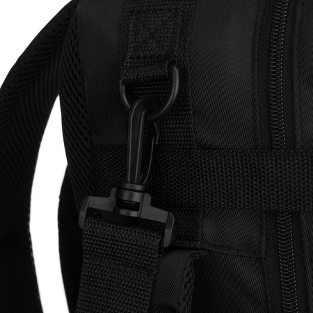 Schwarzer Reise-Rucksack aus Polyester, ideal als Handgepäck - Peterson