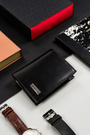 Kleine Herren Geldbörse aus Leder ohne Verschluss – Peterson