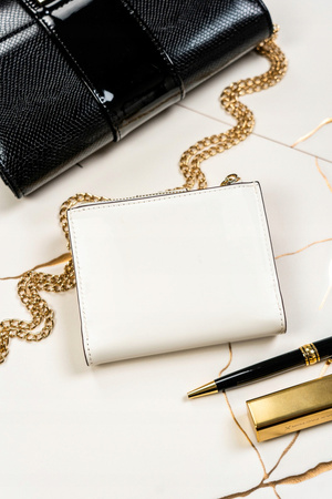 Geräumige Damen Geldbörse aus Öko-Leder – Peterson