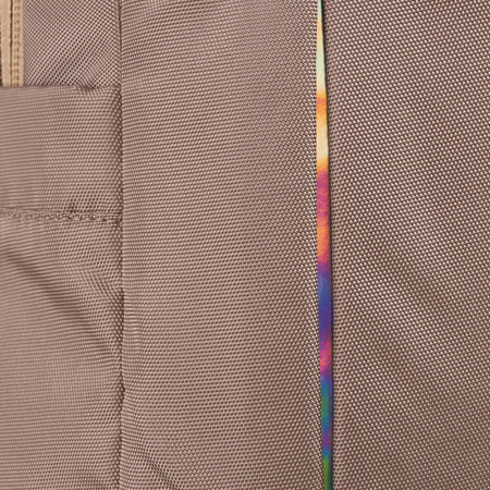 Geräumiger Sport-Rucksack aus Nylon in Beige mit verstellbaren Trägern – Peterson