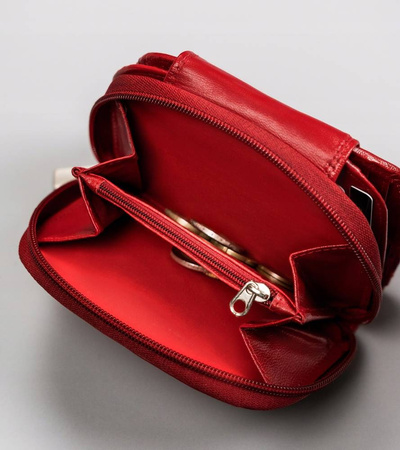 Damen Geldbörse aus Leder mit Reißverschluss und Klappe – Peterson