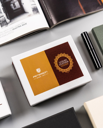 Klassische, kleine Damen Geldbörse aus Echtleder – Peterson