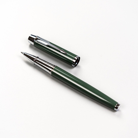 Metallkugelschreiber in elegantem Grün in Geschenkverpackung – Peterson