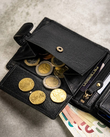 Geschenkset: Herren Geldbörse aus Leder und Schlüsselanhänger – Peterson