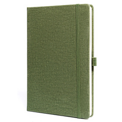 Grünes Notizbuch A5 mit Gummiband – Peterson