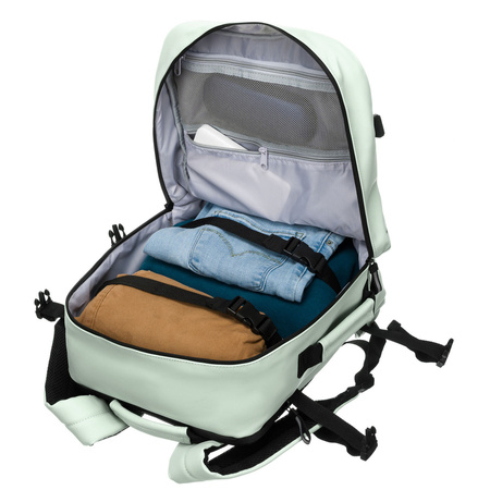 Reiserucksack aus Kunststoff in Hellgrün – Peterson