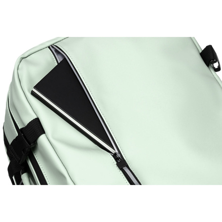 Reiserucksack aus Kunststoff in Hellgrün – Peterson
