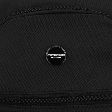 Reise-Rucksack aus Polyester in Schwarz, zweifach unterteilt und ideal als Handgepäck - Peterson