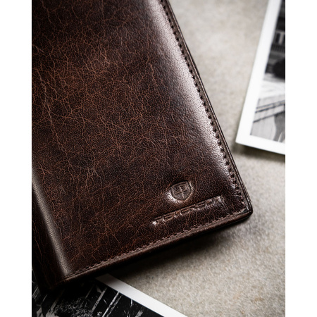 Elegante Herren-Geldbörse aus Leder in Braun ohne Außenschließe - Peterson
