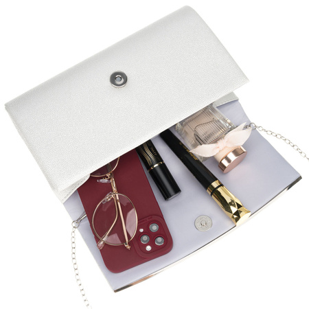 Elegante Damen-Clutch in Silber aus Öko-Leder, an einer Kette hängend - Rovicky