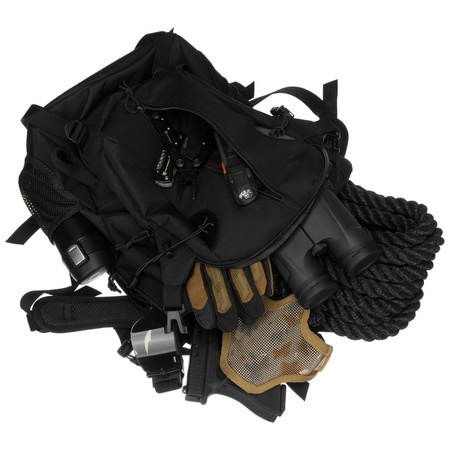 Schwarzer, militärischer Rucksack mit Kompressionsriemen – Peterson