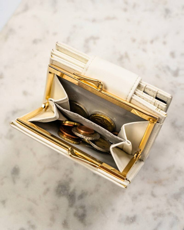 Kleine Damen Geldbörse aus Öko-Leder – Peterson