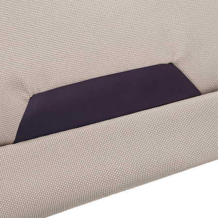 Praktische, hellgraue Sporttasche aus Polyester, aufgehängt an einem verstellbaren Gürtel – Peterson