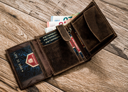 Herren Geldbörse aus Nubukleder im Retro-Stil – Peterson