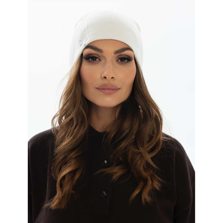 Weiße Damen Wintermütze mit Kristallen – Peterson