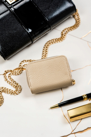 Kleine, elegante Damen Geldbörse aus Öko-Leder – Peterson