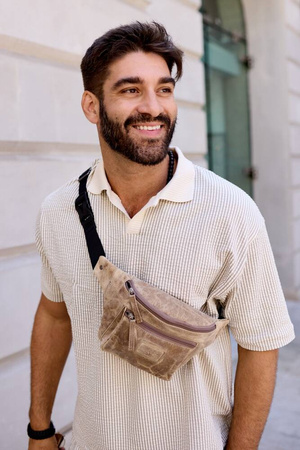 Herren Umhängetasche aus Echtleder – Peterson