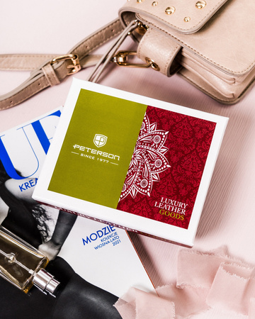 Damen Geldbörse aus Leder mit Druckknopf – Peterson