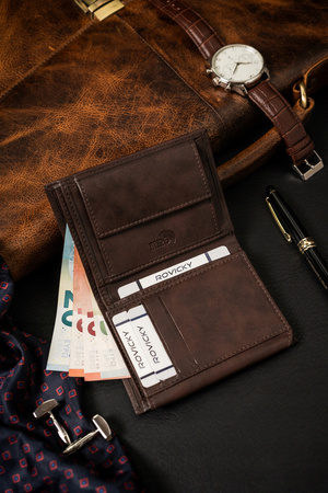 Geschenkset: stilvolle Herren Geldbörse und Gürtel aus Öko-Leder – Rovicky