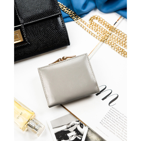 Kleine, blaue Damen Minigeldbörse aus Leder mit Blumenmuster – Peterson