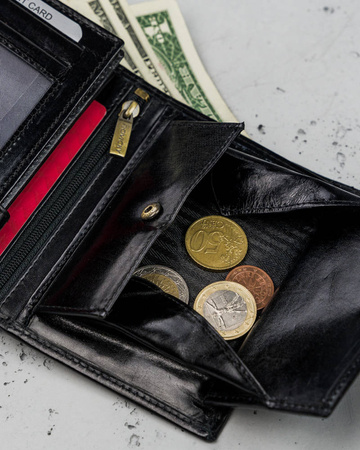 Große Herren Geldbörse aus Leder mit Druckknopf – Rovicky