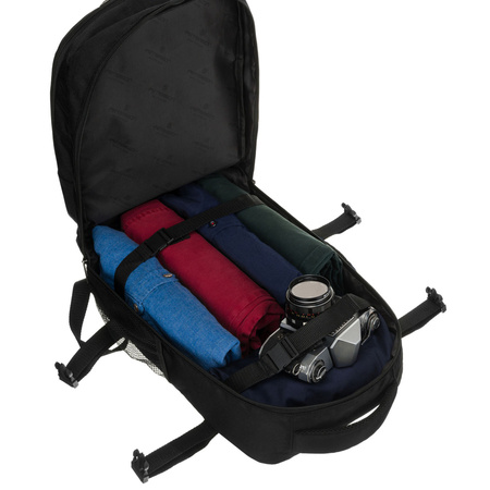 Schwarzer Reise-Rucksack aus Polyester, ideal als Handgepäck - Peterson