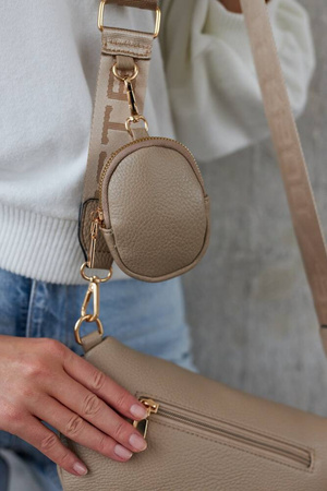 Geräumige Damen Gürteltasche mit breitem Gurt – Peterson