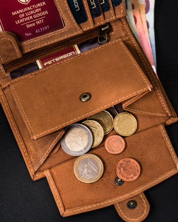 Klassische Herren Geldbörse aus Leder mit Druckverschluss – Peterson