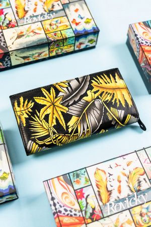 Große Damen Geldbörse aus Leder mit Druckknopf – Rovicky