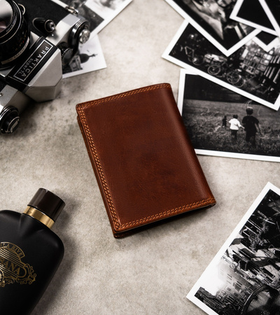 Große Herren Geldbörse aus Leder mit geprägtem Sternzeichen – Peterson