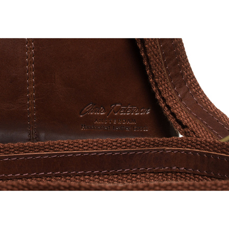 Braune Herren-Umhängetasche aus Naturleder mit Reißverschluss – Peterson
