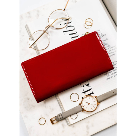 Rote Damen Geldbörse mit Schlangenhautmuster auf der Klappe, Druckknopfverschluss – Peterson