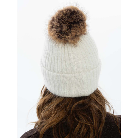 Warme weiße Damen Mütze mit Fellbesatz – Peterson