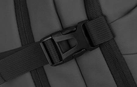 Wasserabweisender Reiserucksack mit Laptopfach – Peterson