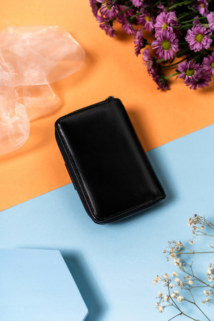 Klassische Damen Geldbörse mit Druckknopf und Reißverschluss – Lorenti